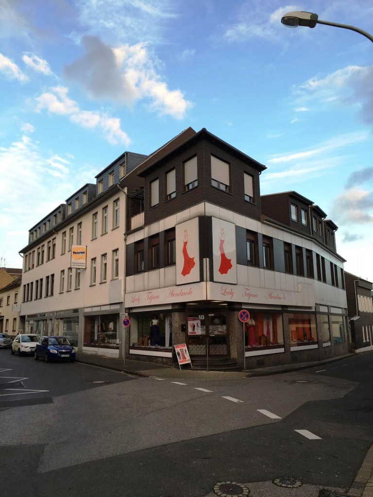 Kessenicher Str. 18-24, 53879 Euskirchen - Haus & Hof Immobilien