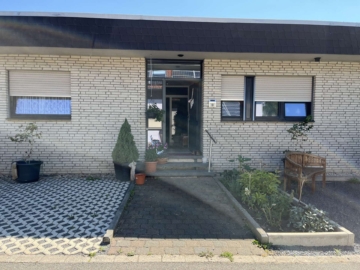 Hausansicht - voll unterkellerter Bungalow in Euskirchen/Roitzheim