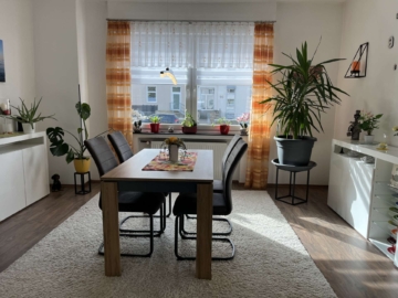 Esszimmer - Reihen Sie sich doch in der Südstadt ein ….