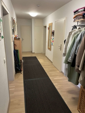 Diele - Prädikat: SELTEN ! Geräumige 5-Zimmerwohnung ***PROVISIONSFREI***
