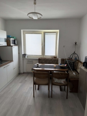 Küchenansicht 2 - Schöne 2-Zimmer-Wohnung mit Balkon im Herzen von Euskirchen