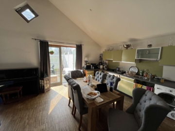 Essbereich - Zweifamilienhaus sucht neuen Eigentümer als Kapitalanleger und Eigennutzer!