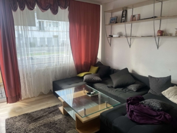 Wohnzimmer - Vermietete 3-Zimmer-Eigentumswohnung in Euskirchen – Balkon, Aufzug und Stellplatz