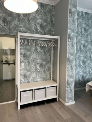 Wohn- u. Esszimmer - möbliertes Apartment im Stadtzentrum