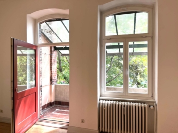 Balkonzugang aus der Küche - Wohnen im Altbau mit Charme und Flair