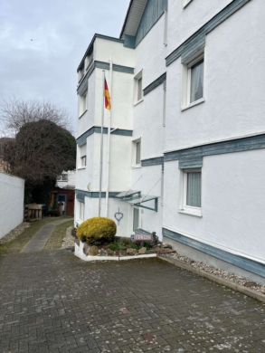 Aussenansicht - Kapitalanlage mit Entwicklungspotenzial – 2 vermietete Wohneinheiten in gepflegter 3-Parteien-WEG