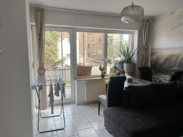 Balkonzugang - 3-Zimmer-Wohnung in der Euskirchener Innenstadt mit Sonnenbalkon