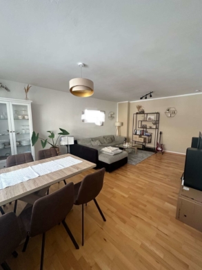 Wohn- u. Esszimmer - Seltene Gelegenheit in beliebter Stadtlage ***PROVISIONSFREI***