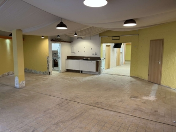 Eingangsbereich - freie Gewerbeeinheit mit diversen Nutzungsmöglichkeiten